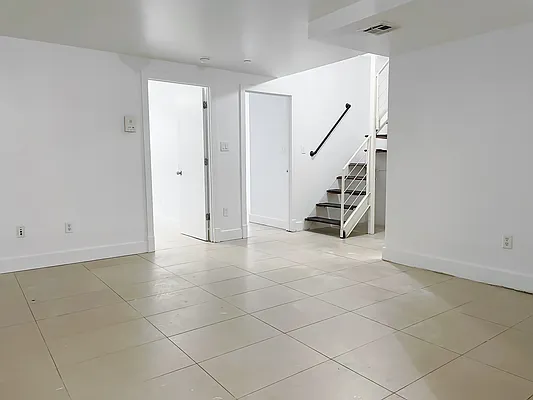 Rented by Bright Villas LLC | media 28