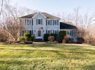 19 Sycamore Ln, Westport, MA 02790