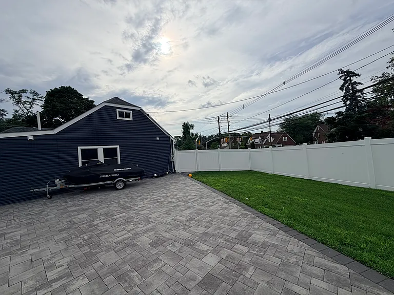 W Seaman Ave — Photo 15