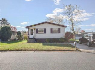 245 N Pond Dr, Mount Laurel, NJ 08054