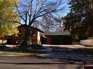 403 6th St, Cleveland, MN 56017