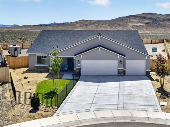 578 Pine Creek Cir, Dayton, NV 89403