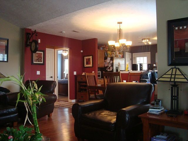 2nd image of 1018 Bradford Park Rd