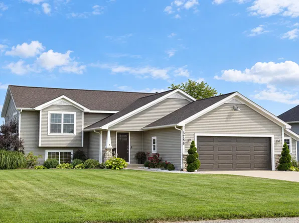 3758 Caribou Dr, Zeeland, MI 49464