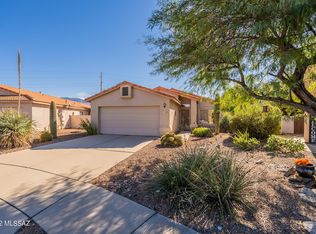 138 E Elixir Pl, Oro Valley, AZ 85755