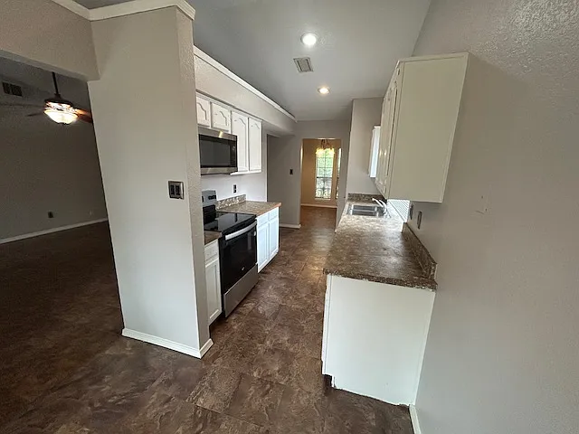 1200 Wyndham Dr — Photo 7