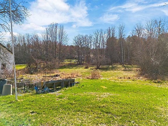 2nd image of 318 Pinkham Brook Road