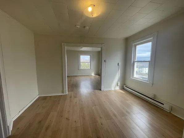 456 Fenn St #1, Pittsfield, MA 01201