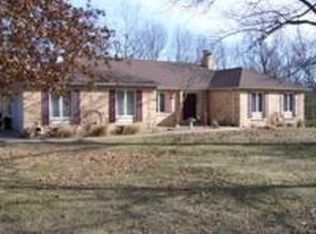 1572 Fox Run Rd, Elsberry, MO 63343