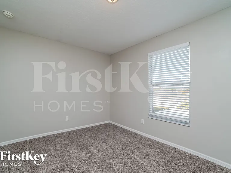 2630 Sunningdale Dr — Photo 10
