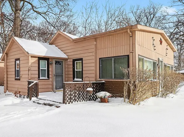 4168 Minnetonka Dr, Linden, MI 48451