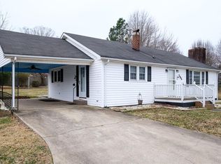 132 Hudson St, Elkin, NC 28621