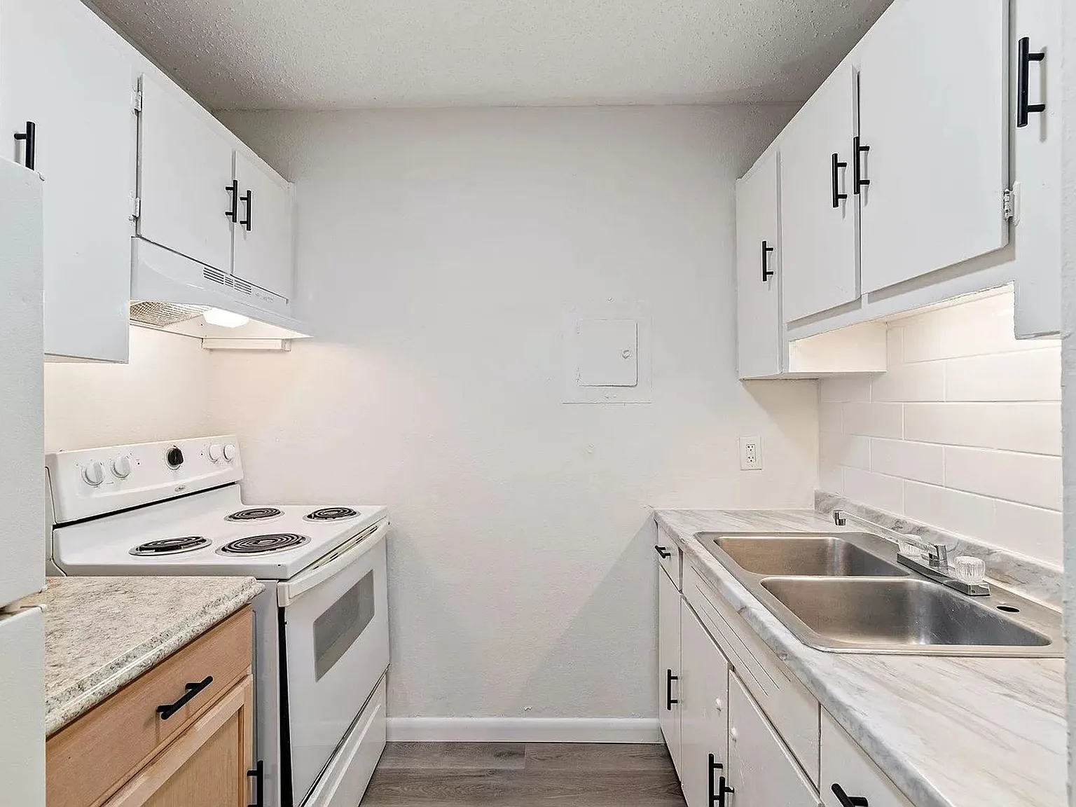 Pike Place Apartments — Photo 2