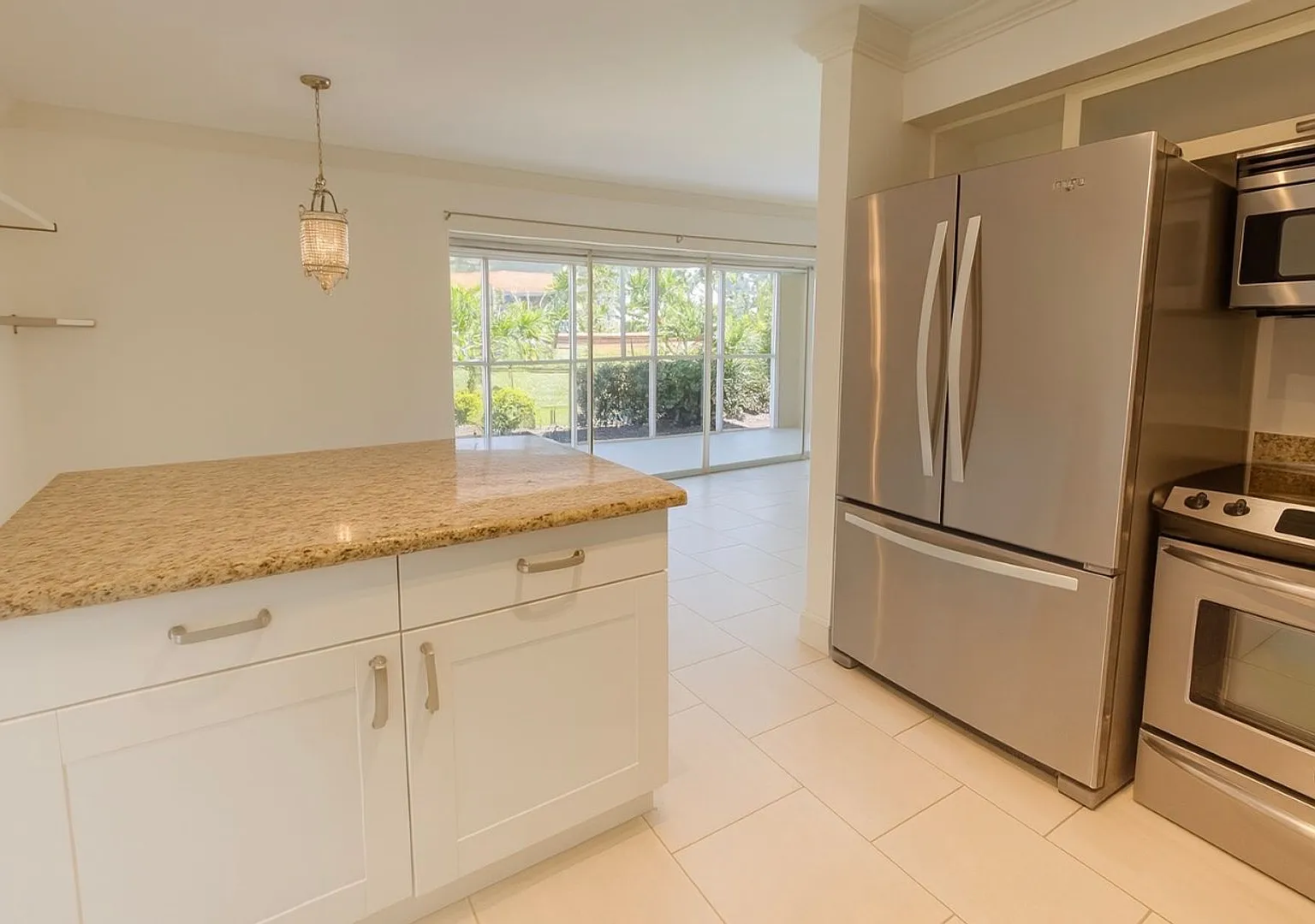 Annual Rental 2 Bed - 2 Bath - Condo At Naples Sorrento Villas — Photo 4