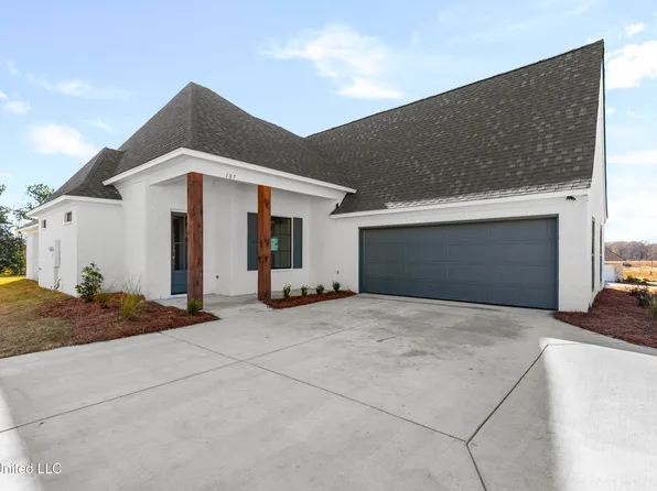 107 Lewis Farms Dr, Madison, MS 39110