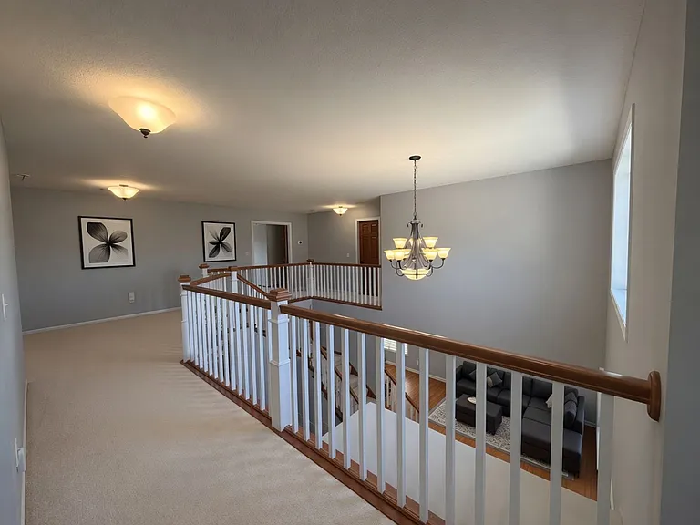 1443 Bethesda Cir — Photo 34