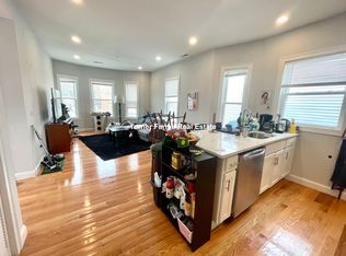 126 Cross St #5F, Somerville, MA 02145