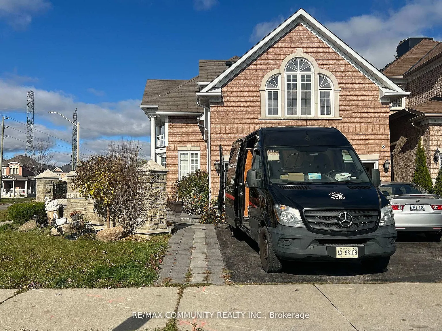 2 bed, $1,700 — Photo 2