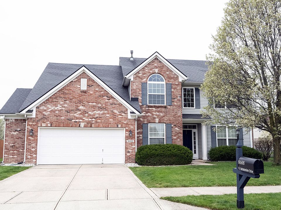 1st image of 8688 N Autumnview Dr