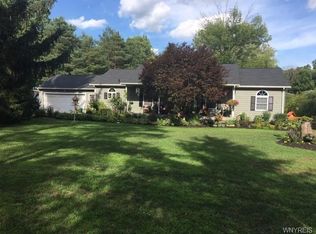 1151 Stolle Rd, Elma, NY 14059