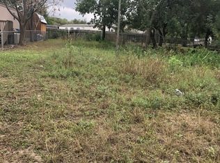 15804 Buchel, La Coste, TX 78039