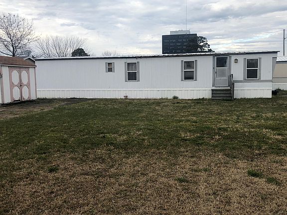 2nd image of 503 Marty Ln