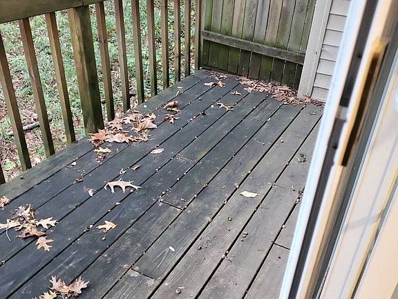 5th image of 3209 Schuetzen Ln #3215