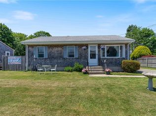 30 Rosedale Ter, Middletown, RI 02842