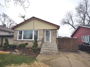 5061 Wick Dr, Oak Lawn, IL 60453