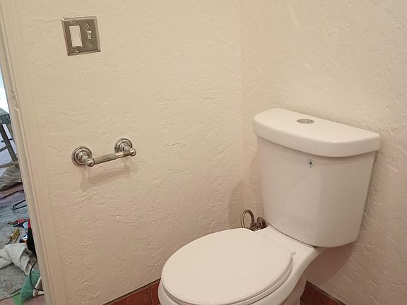 4th image of 2631 Huron St #2631