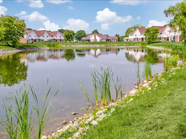 Waterstone Place Apartments