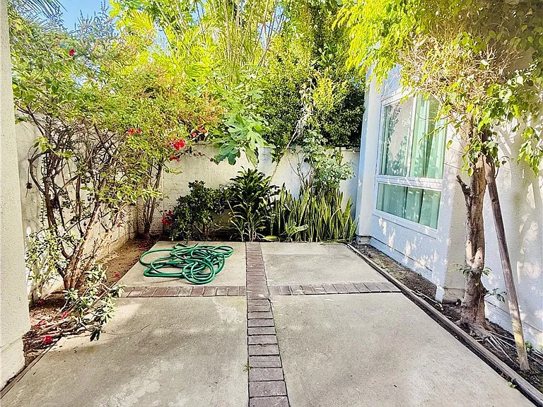 17102 Cortner Ave — Photo 19