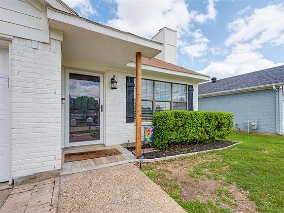 3rd image of 4757 Baytree Dr
