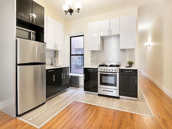 2nd image of 1316 Halsey St APT 2L