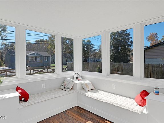 5th image of 2531 Fair Dr