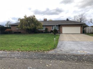 4080 Clardon Dr, Williamsville, NY 14221