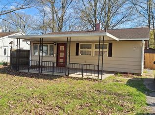 2443 Cranwood Dr SW, Warren, OH