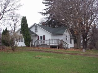 1551 Bankers Rd, Hillsdale, MI 49242