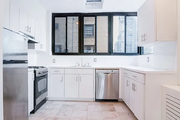 Rented by WAM Partners - William Moses Co. | media 71