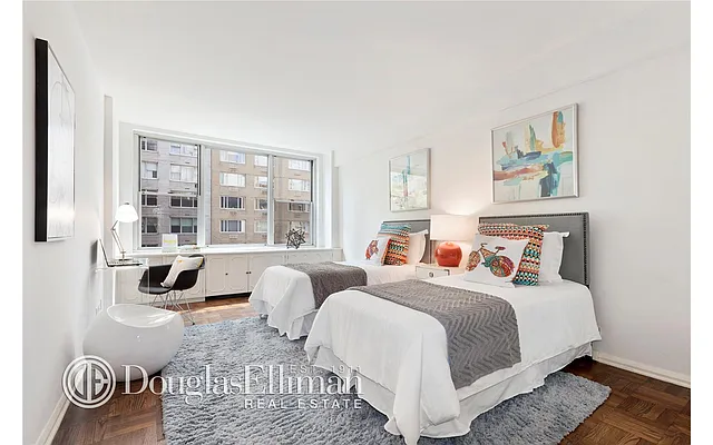 Sold by Douglas Elliman | media 20