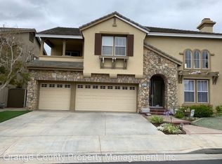 19571 Summer Grove Ln, Huntington Beach, CA 92648
