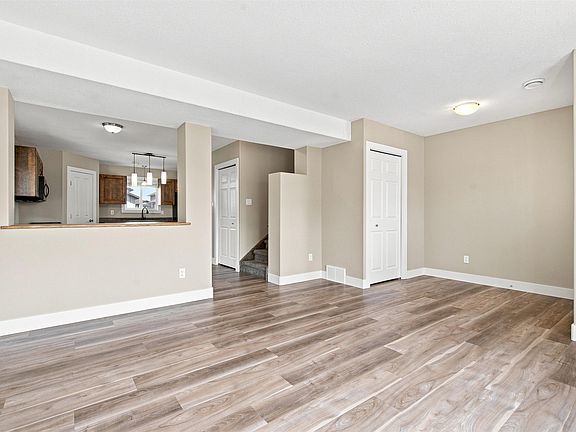 2nd image of 109 26th St