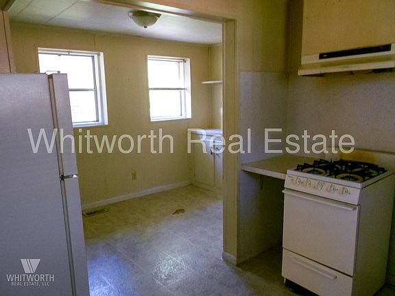 4th image of 1416 39th Ave E #A