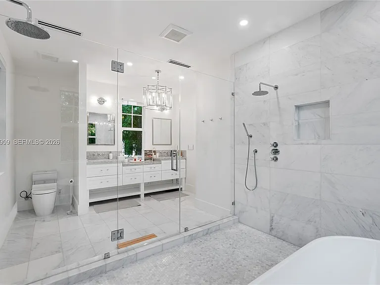 9301 SW 93rd Ave #1 — Photo 49
