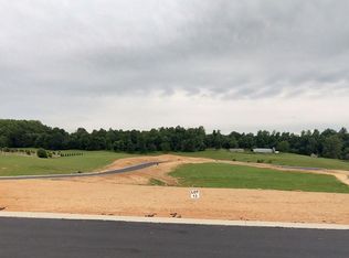 13 Larkins Farm Dr, Jonesborough, TN 37659