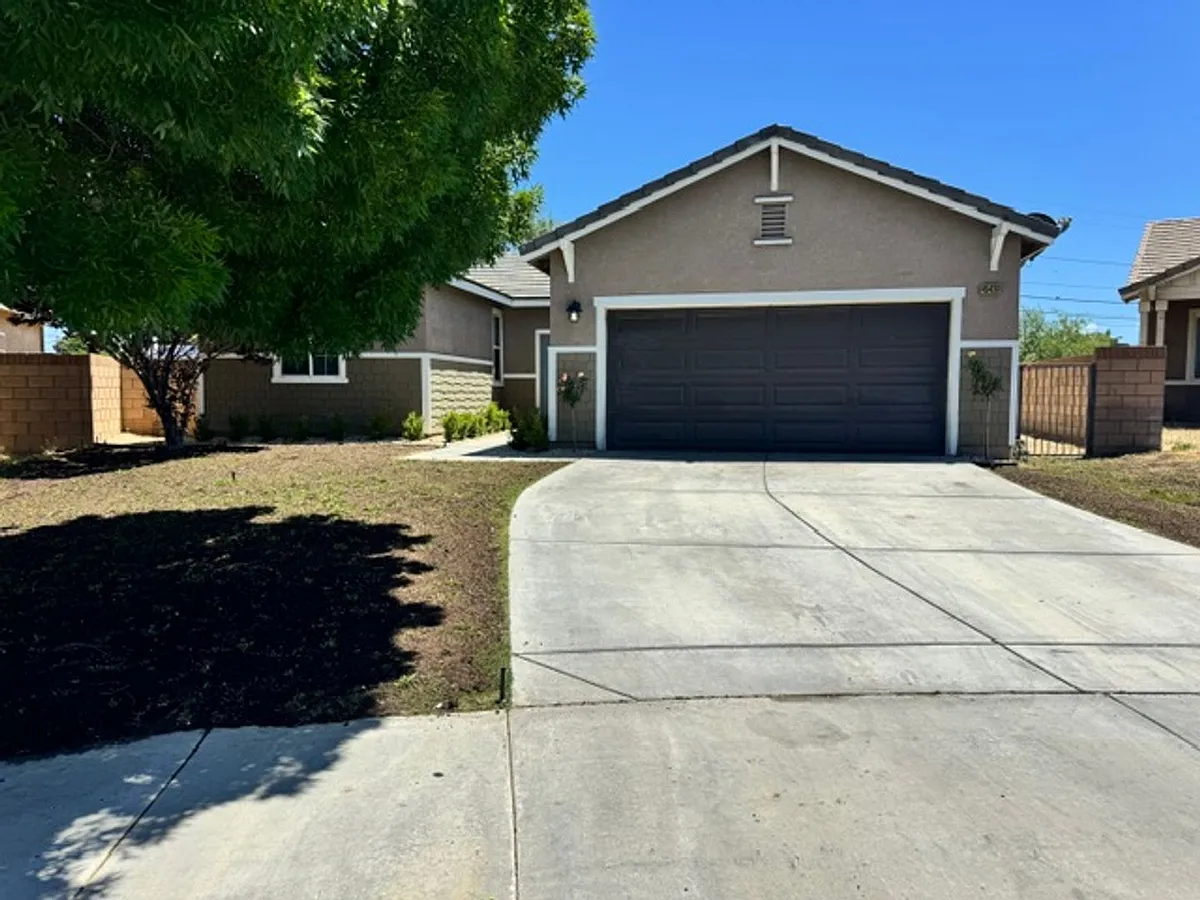 Building Photo - 45426 Stanridge Ave
