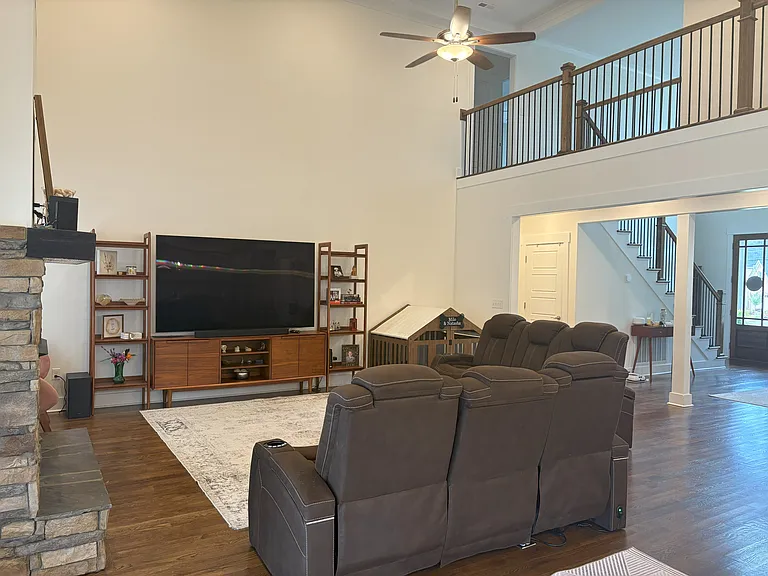 7814 Dunwoody Dr — Photo 11