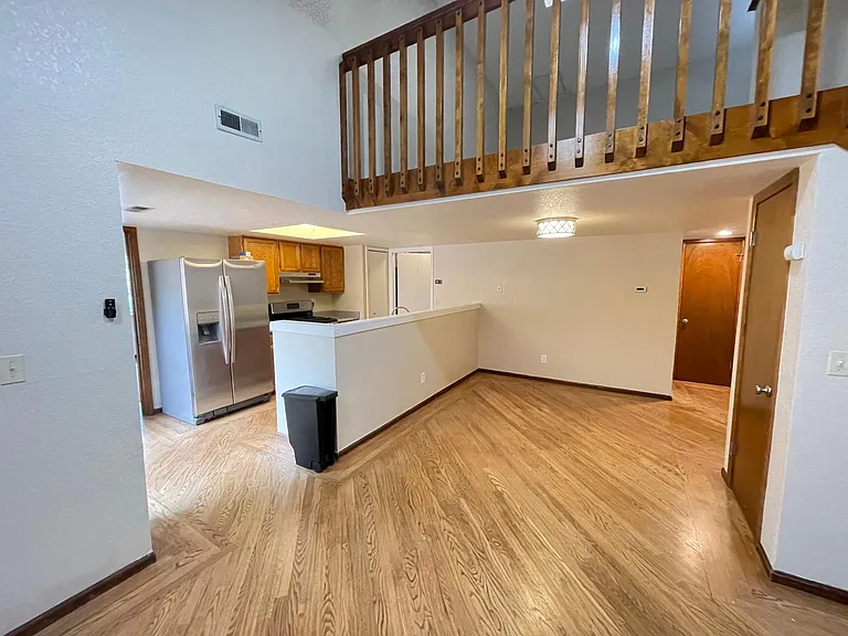 6210 Willow Ln — Photo 10