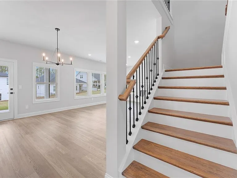 3089 Sweet Red Cir — Photo 22