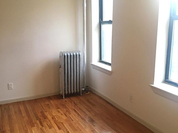 5th image of 2085 Morris Ave APT B11